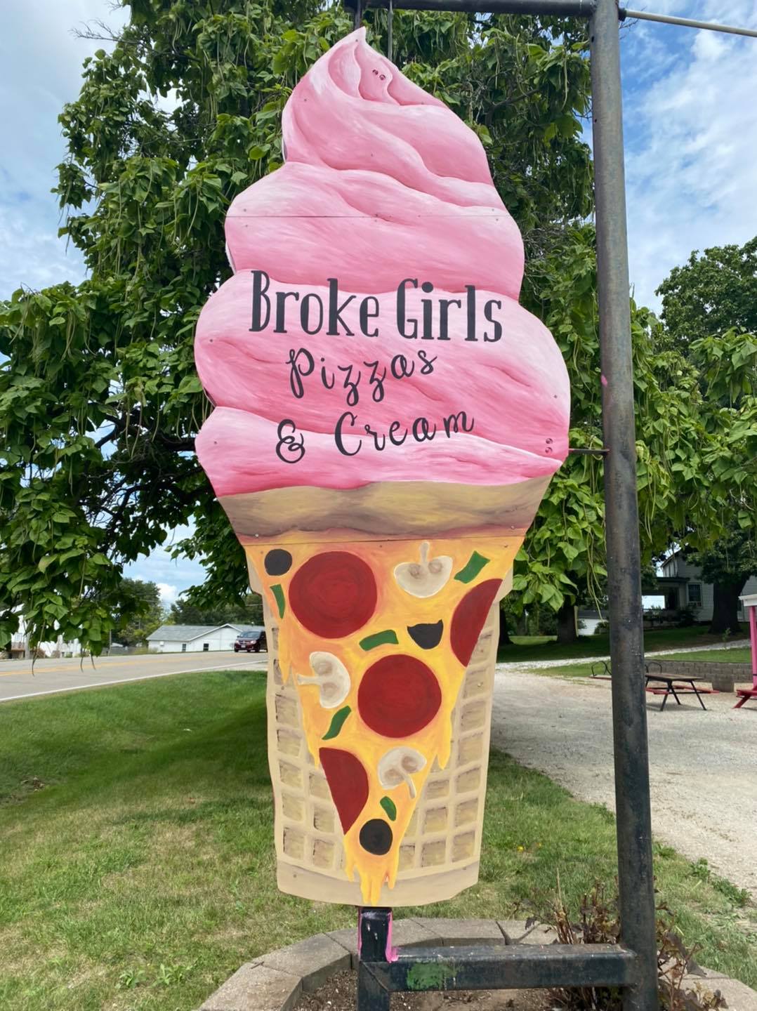 Broke Girls Pizzas & Cream