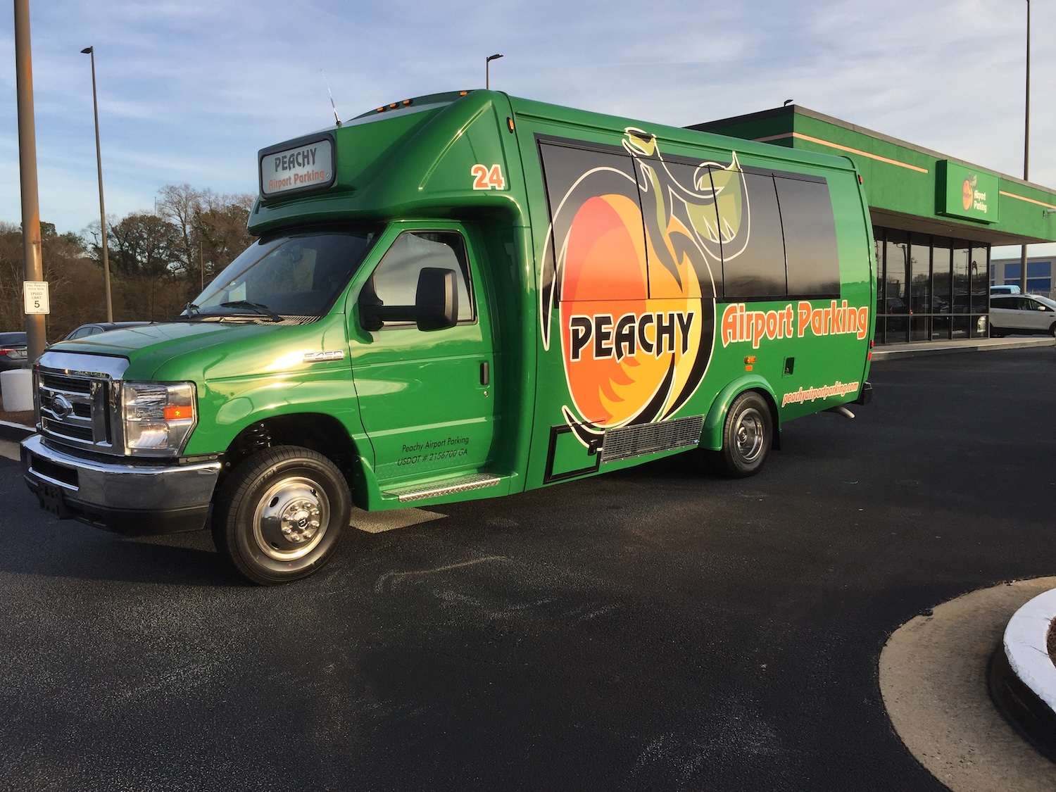 Peachy Airport Parking