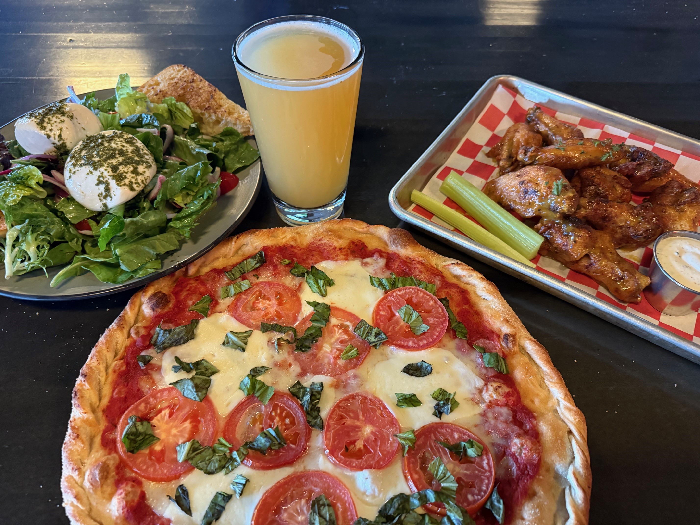 Pizza Como Sports Bar