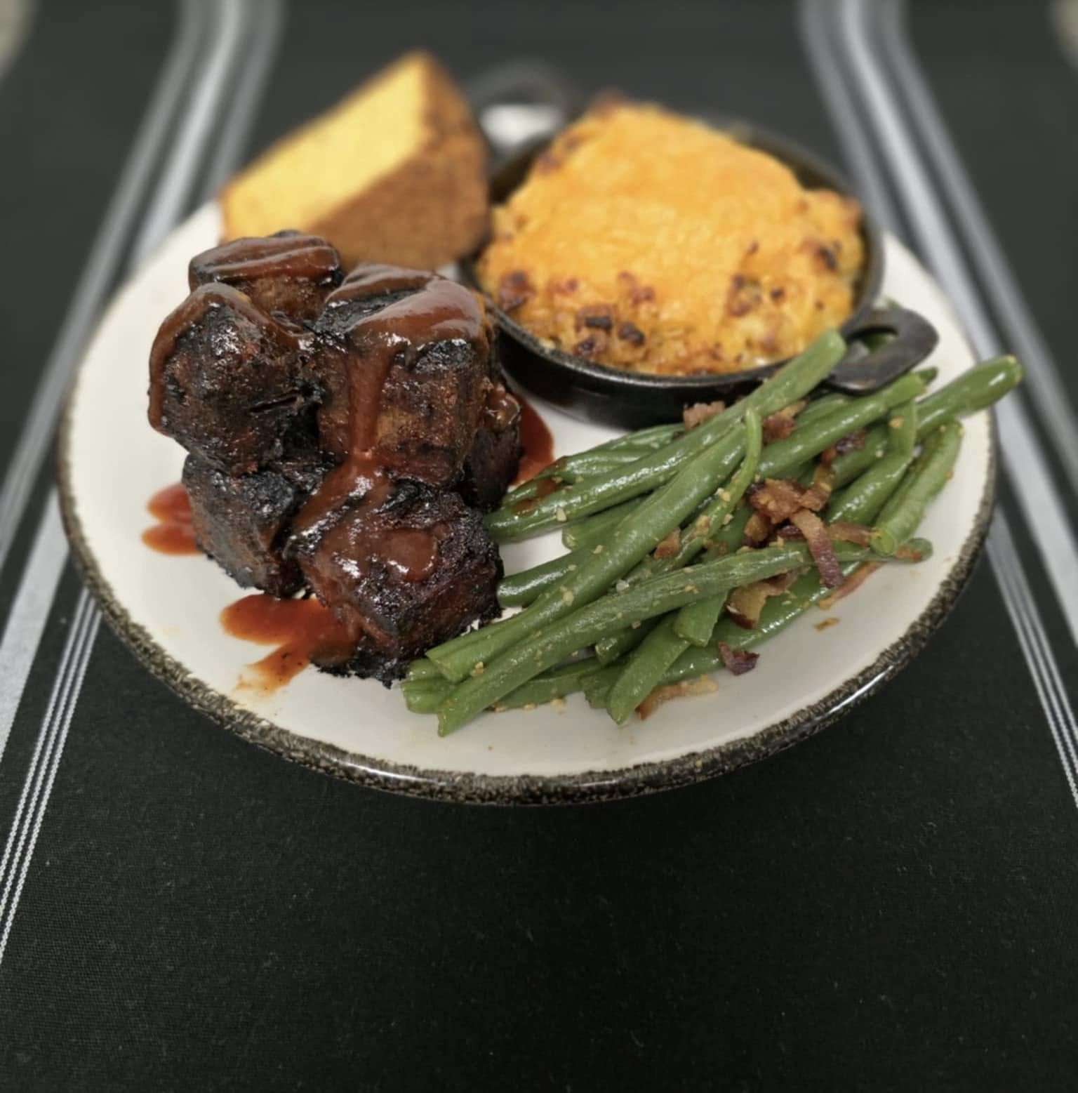 Bobbie Sue's Roadhouse 