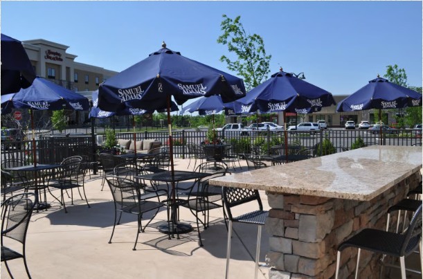 Mick's All American Pub