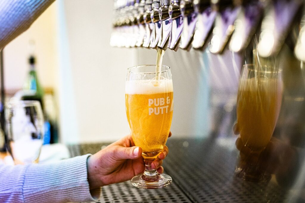 Pub & Putt