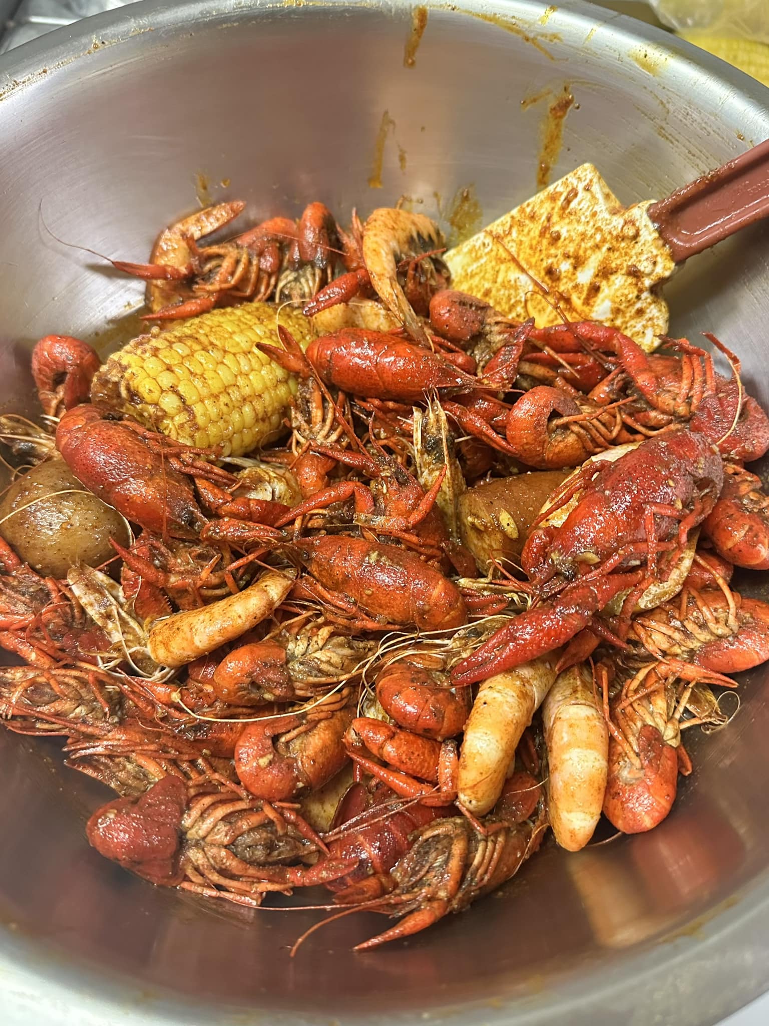 Crackin' Crab Seafood Boil 